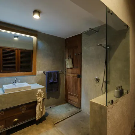 Royal Indigo Villa Unawatuna Room photo